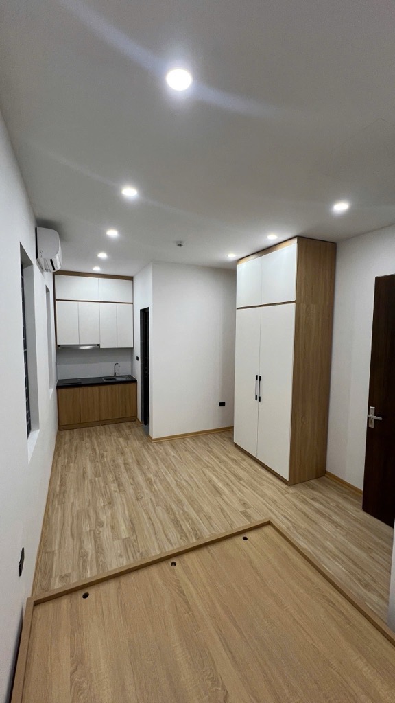 Bán nhà Giải Phóng - diện tích 145m2 5 tầng - Ô TÔ ĐỖ CỬA - giá 39,9 tỷ