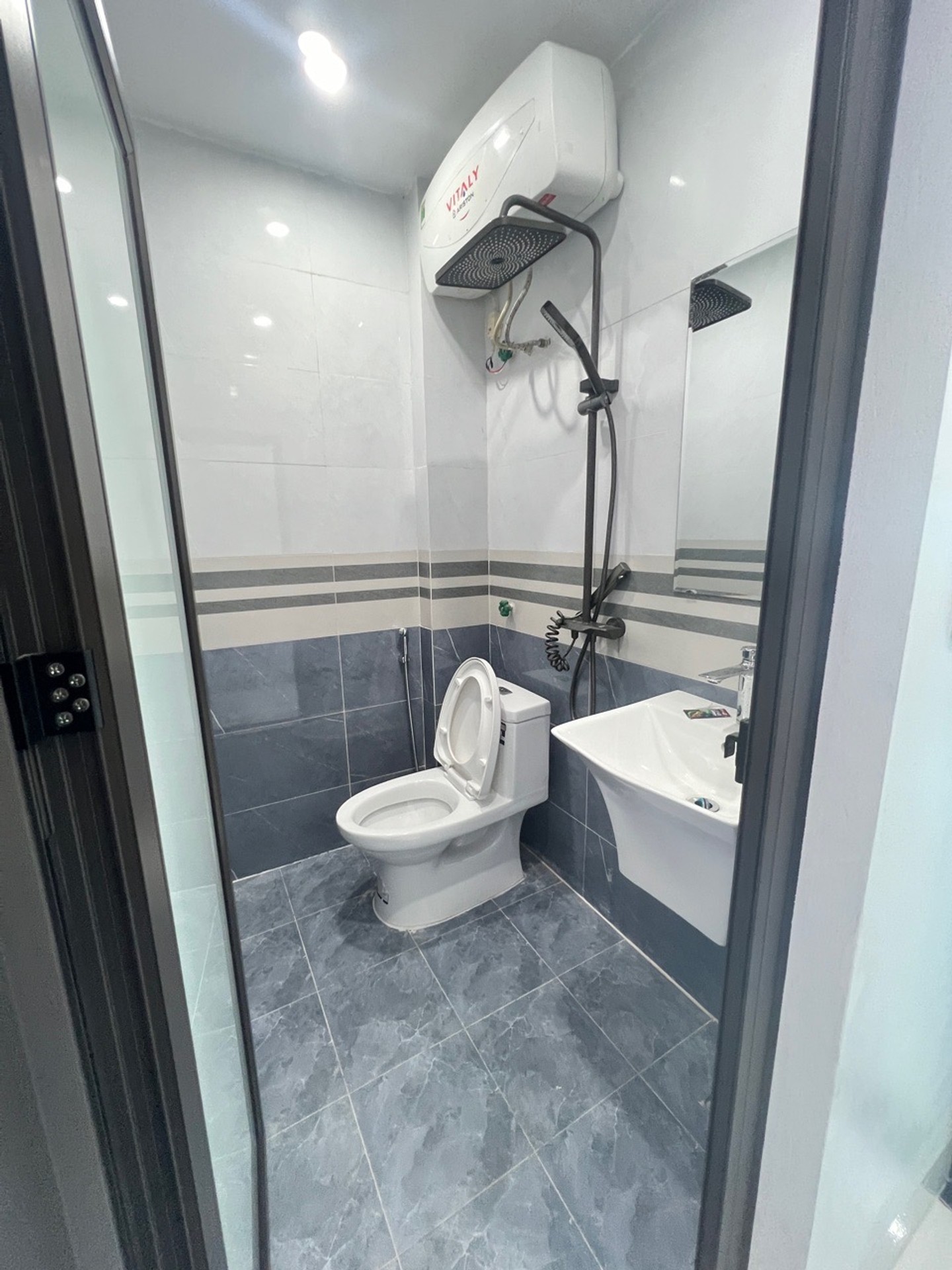 Bán nhà Vĩnh Hưng - diện tích 29m2 3 tầng - Nhà gần ô tô - giá 4,35 tỷ