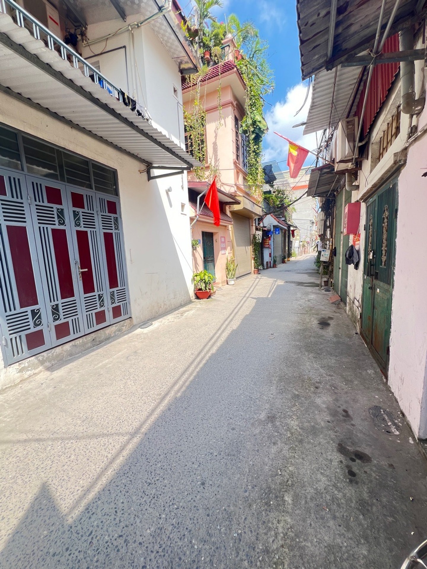 Bán nhà Vĩnh Hưng - diện tích 29m2 3 tầng - Nhà gần ô tô - giá 4,35 tỷ