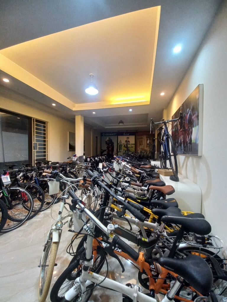 Bán nhà Trường Chinh - diện tích 34m2 7 tầng - Mặt phố lô góc - giá 30,5 tỷ