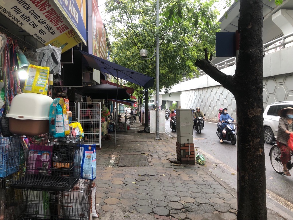 Bán nhà Trường Chinh - diện tích 34m2 7 tầng - Mặt phố lô góc - giá 30,5 tỷ