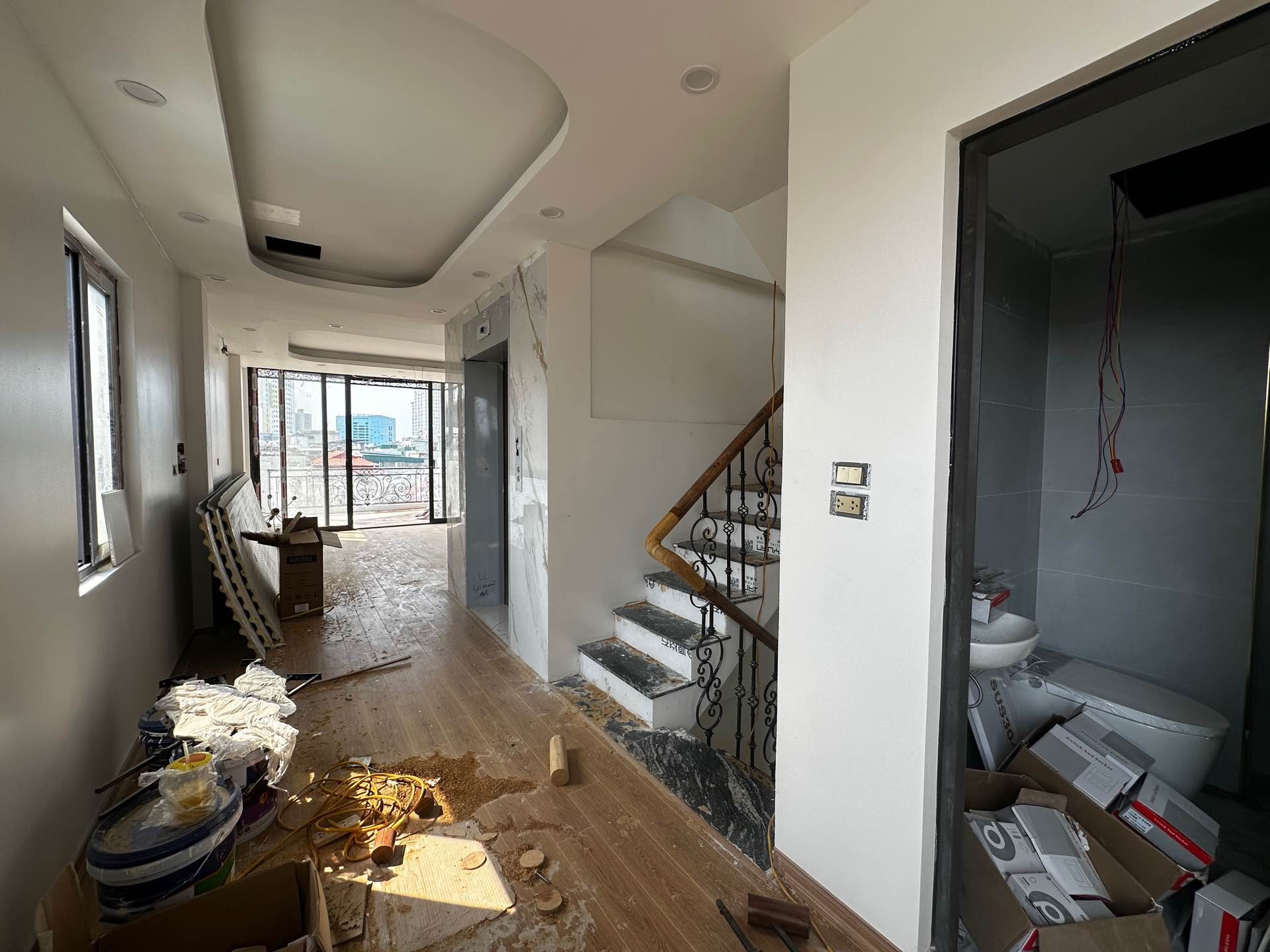 Bán nhà Giáp Nhị - diện tích 75m2 8 tầng - Ô TÔ VÀO NHÀ - giá 25 tỷ