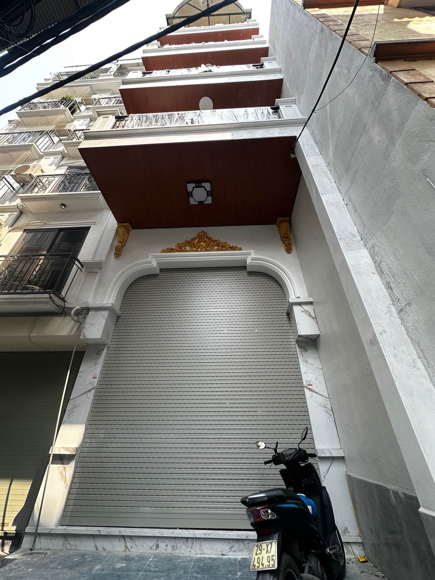 Bán nhà Giáp Nhị - diện tích 75m2 8 tầng - Ô TÔ VÀO NHÀ - giá 25 tỷ