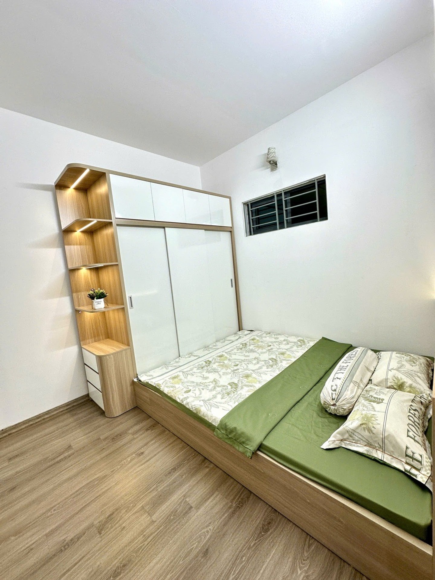 Bán nhà Nguyễn Xiển - diện tích 73m2 6 tầng - nhà đẹp hiếm có - giá 4,93 tỷ