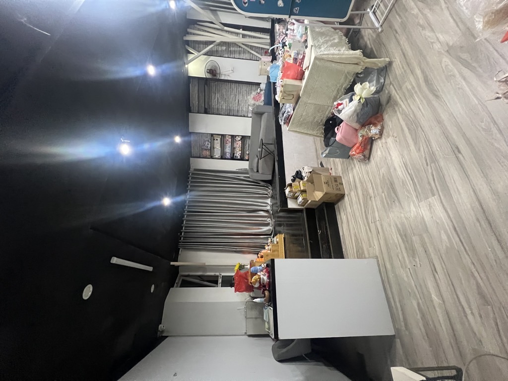 Bán nhà Nguyên Hồng - diện tích 73.6m2 5 tầng - LOGOG 2 MẶT TIỀN ĐỀU VỈA HÈ VÀ OTO TRÁNH - giá 59,5 tỷ