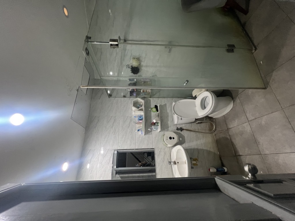 Bán nhà Nguyên Hồng - diện tích 73.6m2 5 tầng - LOGOG 2 MẶT TIỀN ĐỀU VỈA HÈ VÀ OTO TRÁNH - giá 59,5 tỷ