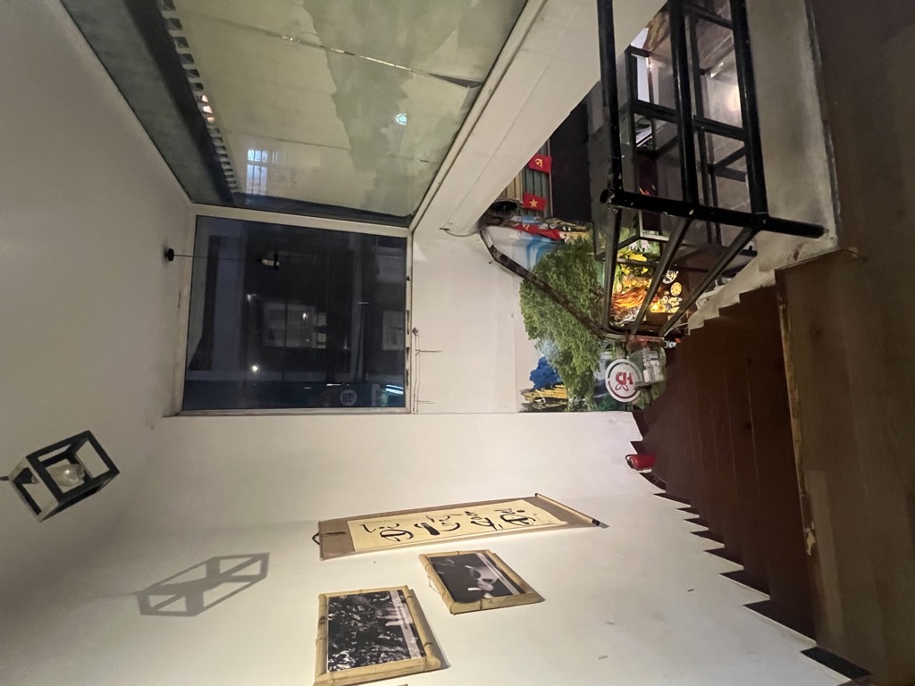 Bán nhà Nguyên Hồng - diện tích 73.6m2 5 tầng - LOGOG 2 MẶT TIỀN ĐỀU VỈA HÈ VÀ OTO TRÁNH - giá 59,5 tỷ