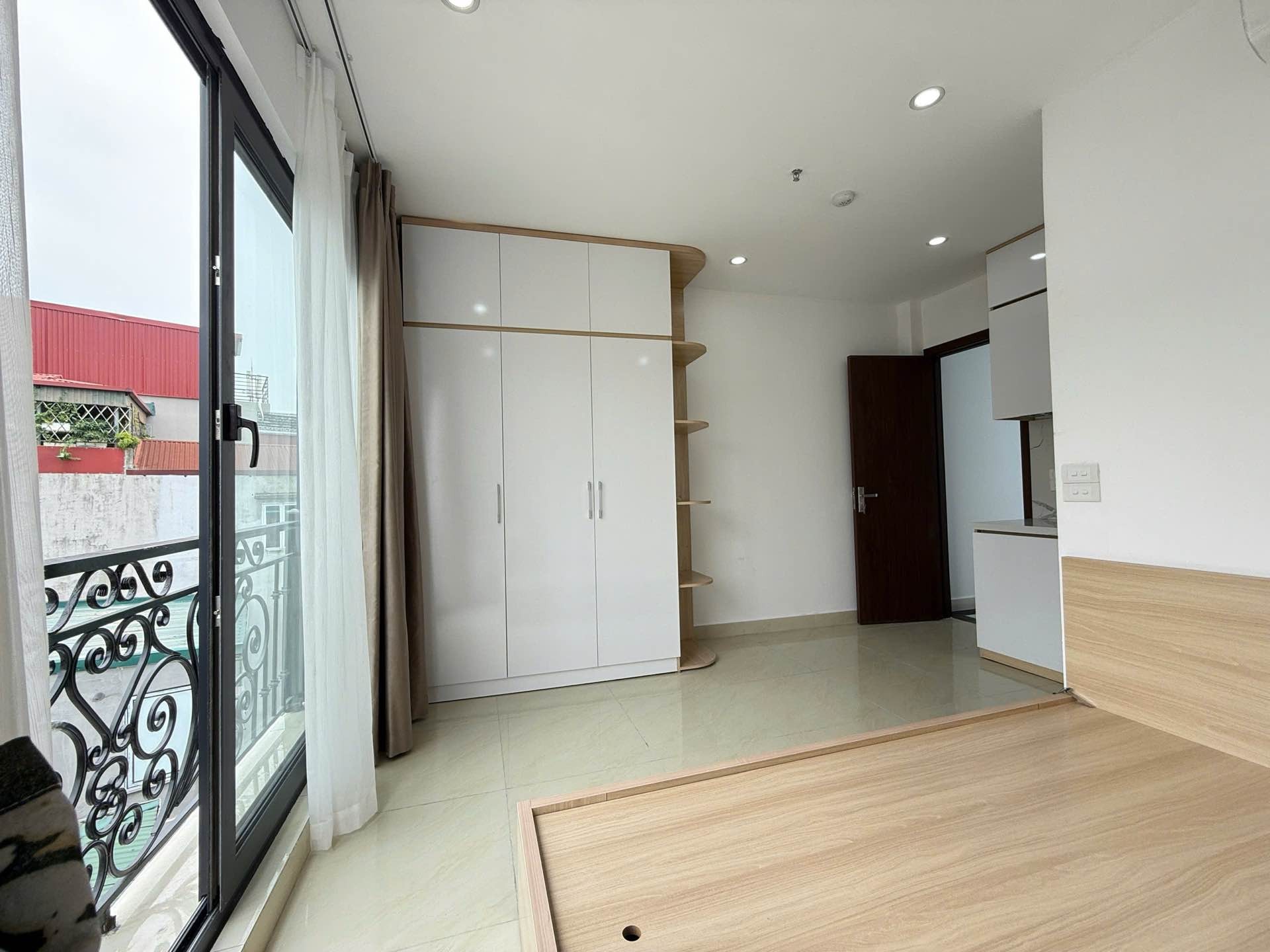 Bán nhà Kim Ngưu - diện tích 69m2 6 tầng - Thang máy - giá 13,9 tỷ