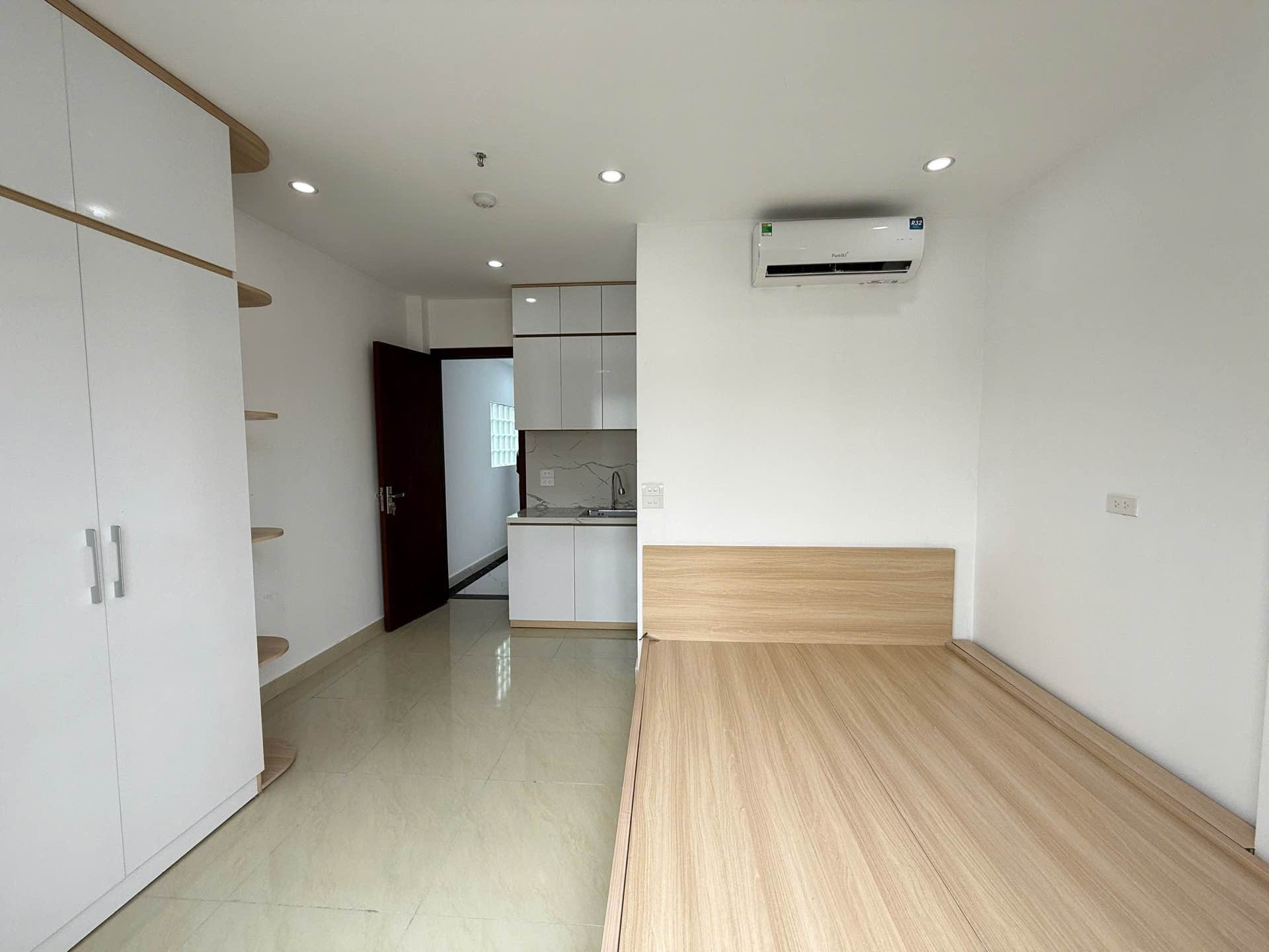 Bán nhà Kim Ngưu - diện tích 69m2 6 tầng - Thang máy - giá 13,9 tỷ