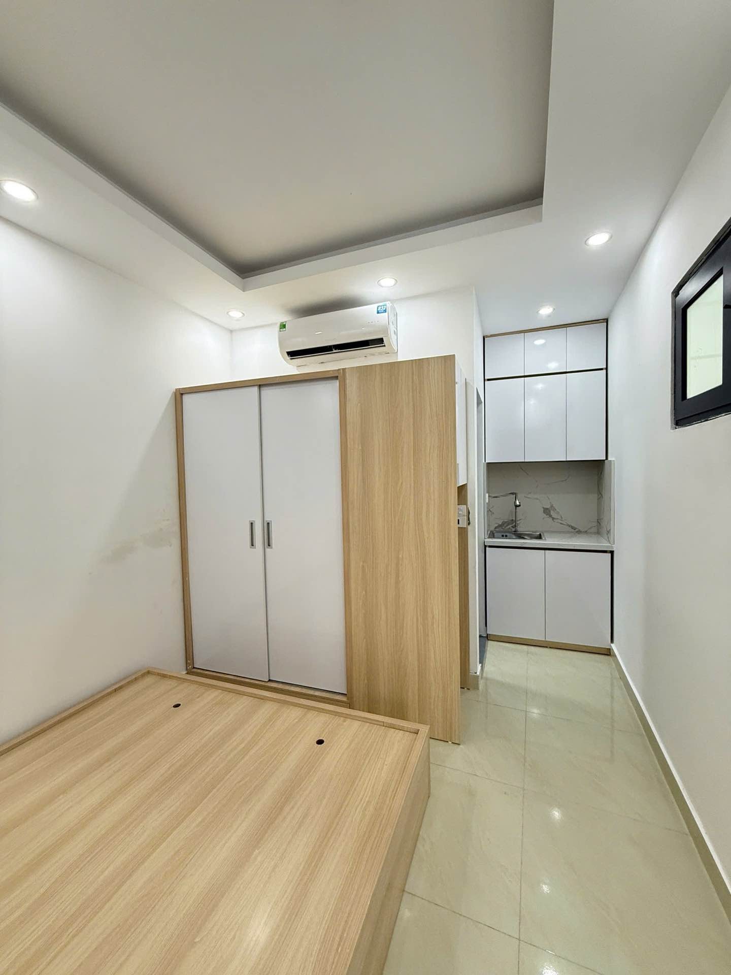 Bán nhà Kim Ngưu - diện tích 69m2 6 tầng - Thang máy - giá 13,9 tỷ