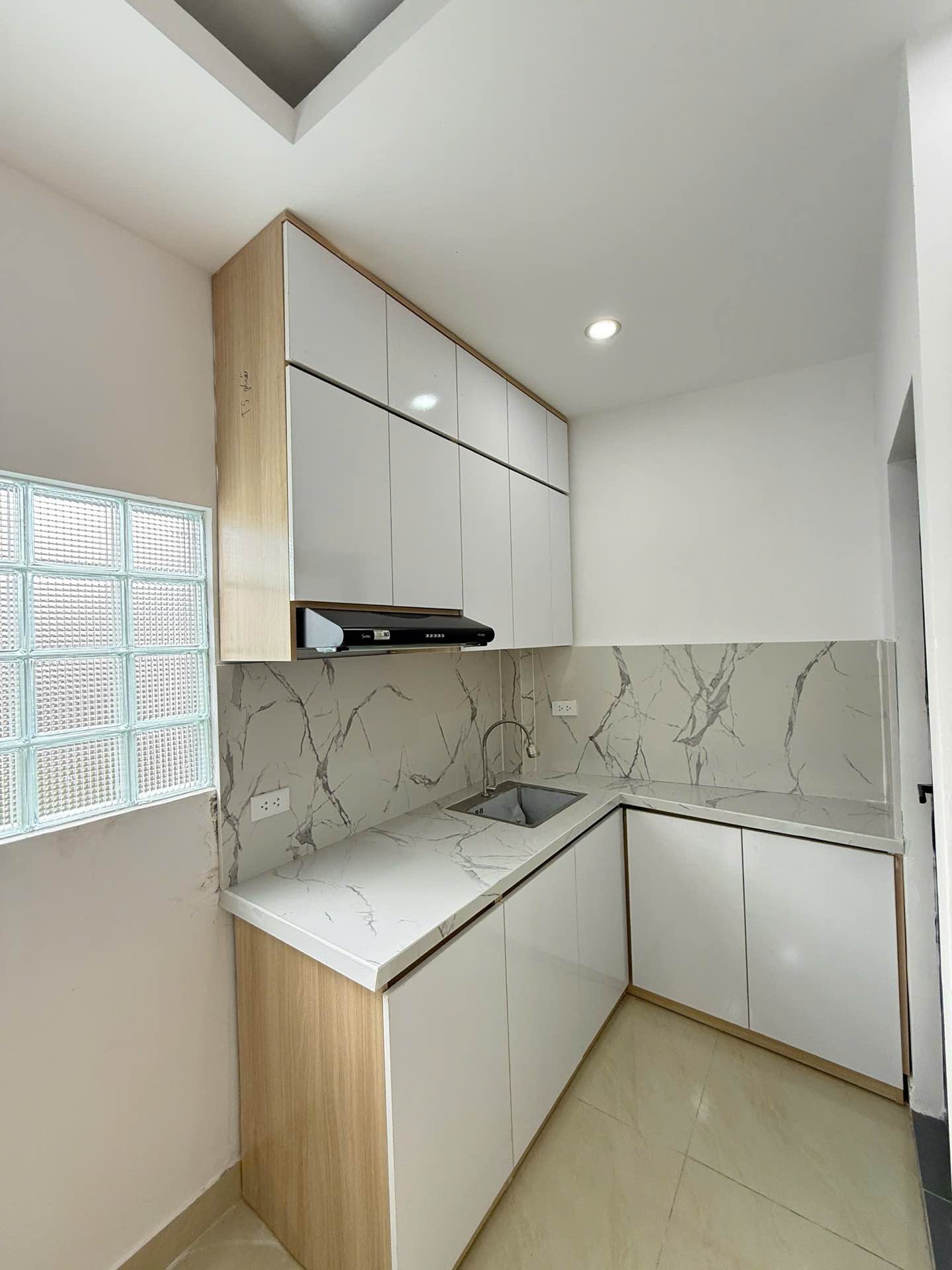 Bán nhà Kim Ngưu - diện tích 69m2 6 tầng - Thang máy - giá 13,9 tỷ