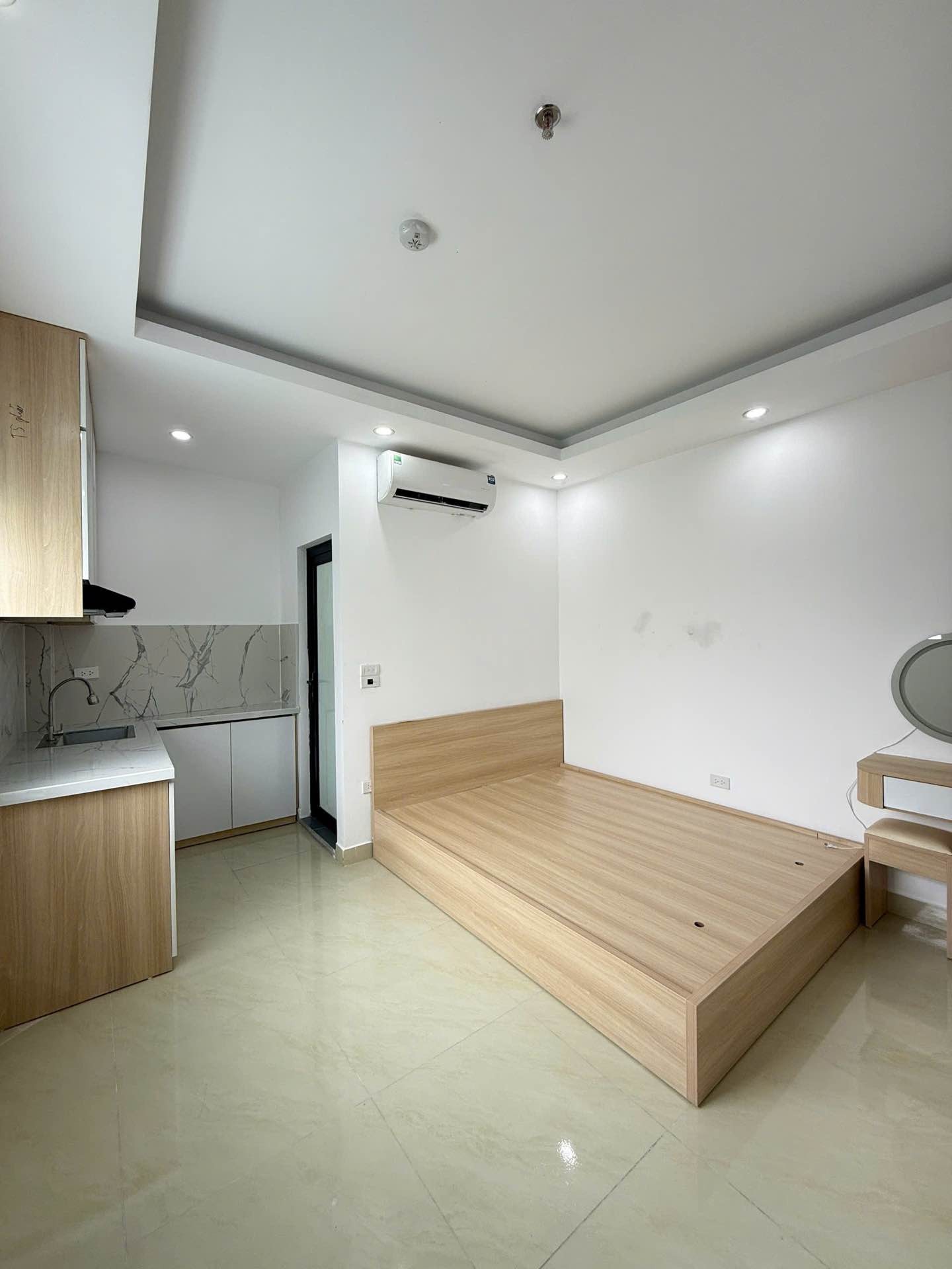 Bán nhà Kim Ngưu - diện tích 69m2 6 tầng - Thang máy - giá 13,9 tỷ