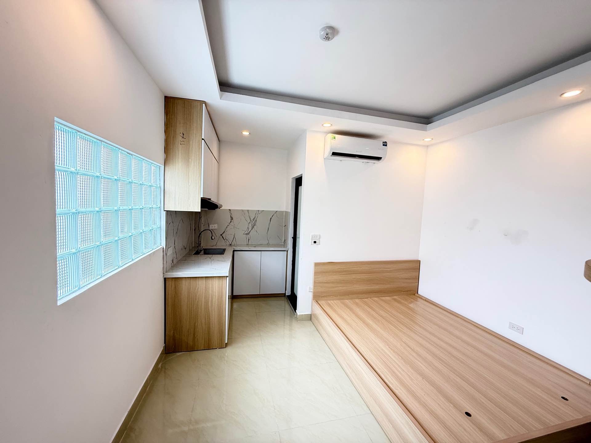 Bán nhà Kim Ngưu - diện tích 69m2 6 tầng - Thang máy - giá 13,9 tỷ