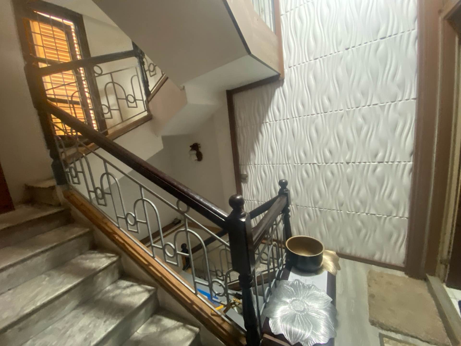 Bán nhà Hàn Thuyên - diện tích 33m2 5 tầng - Lô góc 2 mặt thoáng - giá 39,5 tỷ