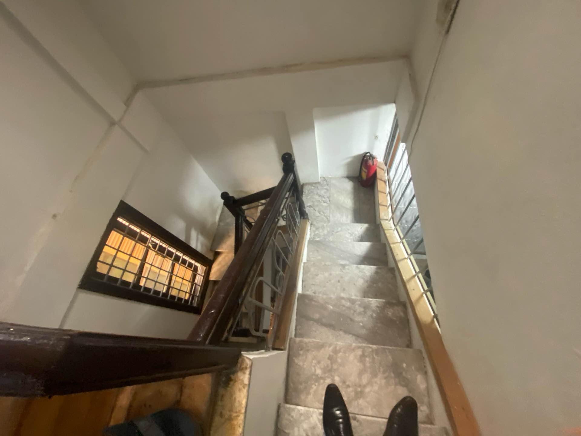 Bán nhà Hàn Thuyên - diện tích 33m2 5 tầng - Lô góc 2 mặt thoáng - giá 39,5 tỷ