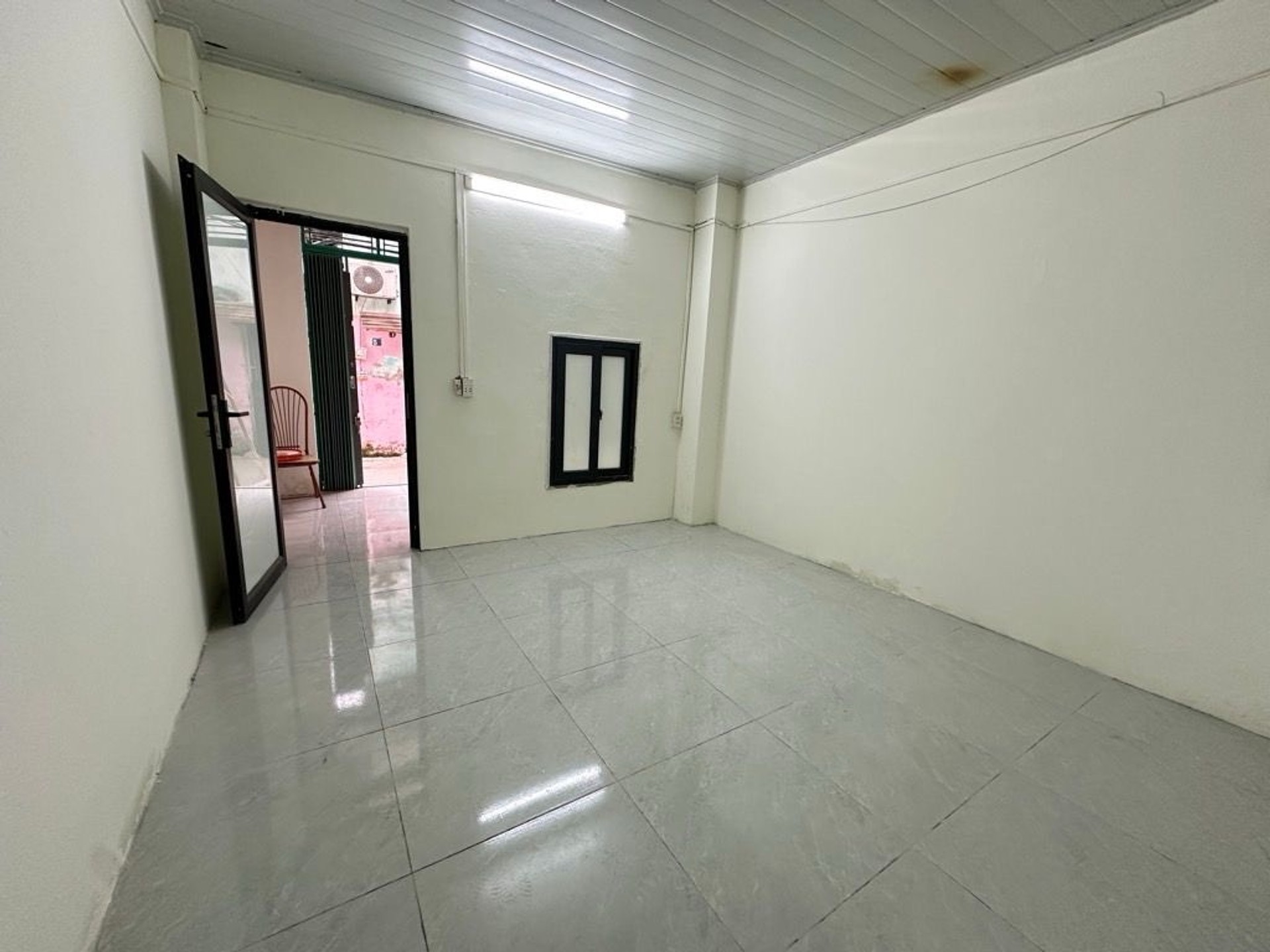 Bán nhà Định Công Thượng - diện tích 42m2 1 tầng - Mặt đường ô tô tránh kinh doanh - giá 4,25 tỷ