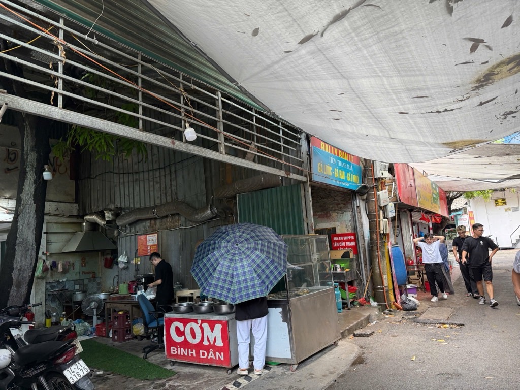 Bán nhà Hoàng Ngân - diện tích 418m2 1 tầng - Ô TÔ, KINH DOANH - giá 165 tỷ