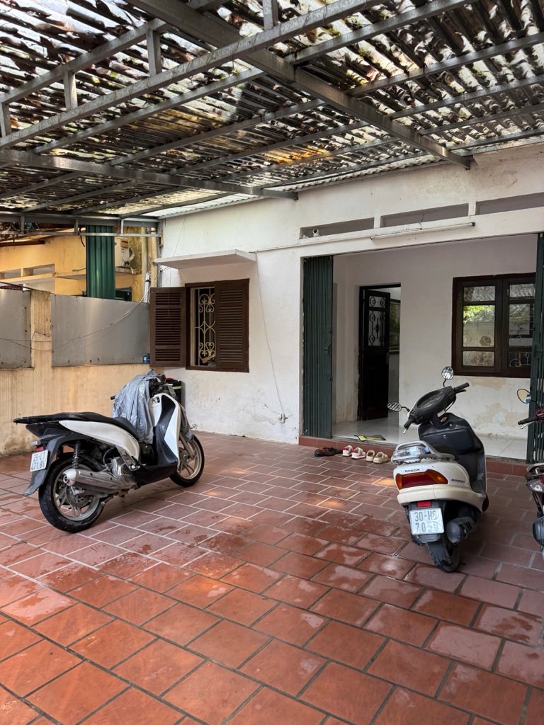 Bán nhà Hoàng Ngân - diện tích 418m2 1 tầng - Ô TÔ, KINH DOANH - giá 165 tỷ