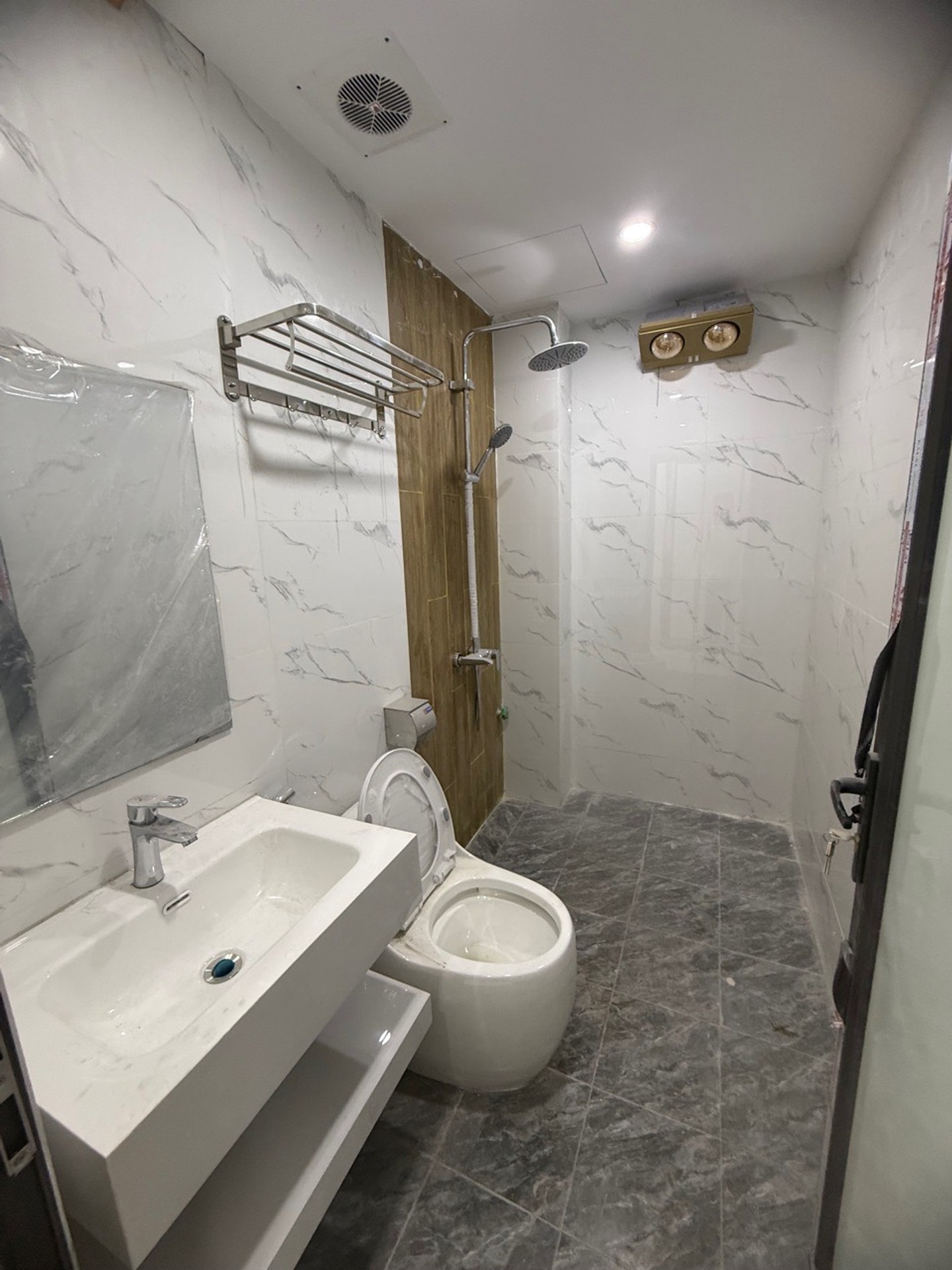 Bán nhà Định Công - diện tích 53m2 4 tầng - ô tô đỗ cửa - giá 6,4 tỷ