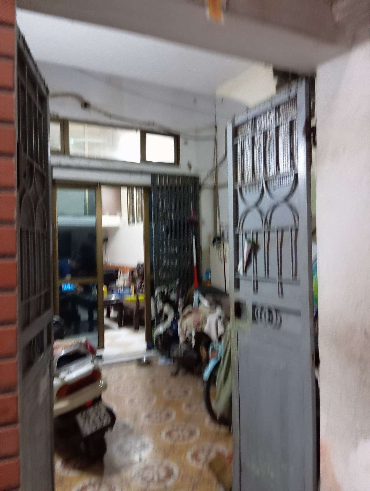 Bán nhà Tân Mai - diện tích 70m2 2 tầng - Ô tô cách 5 mét - giá 11,5 tỷ