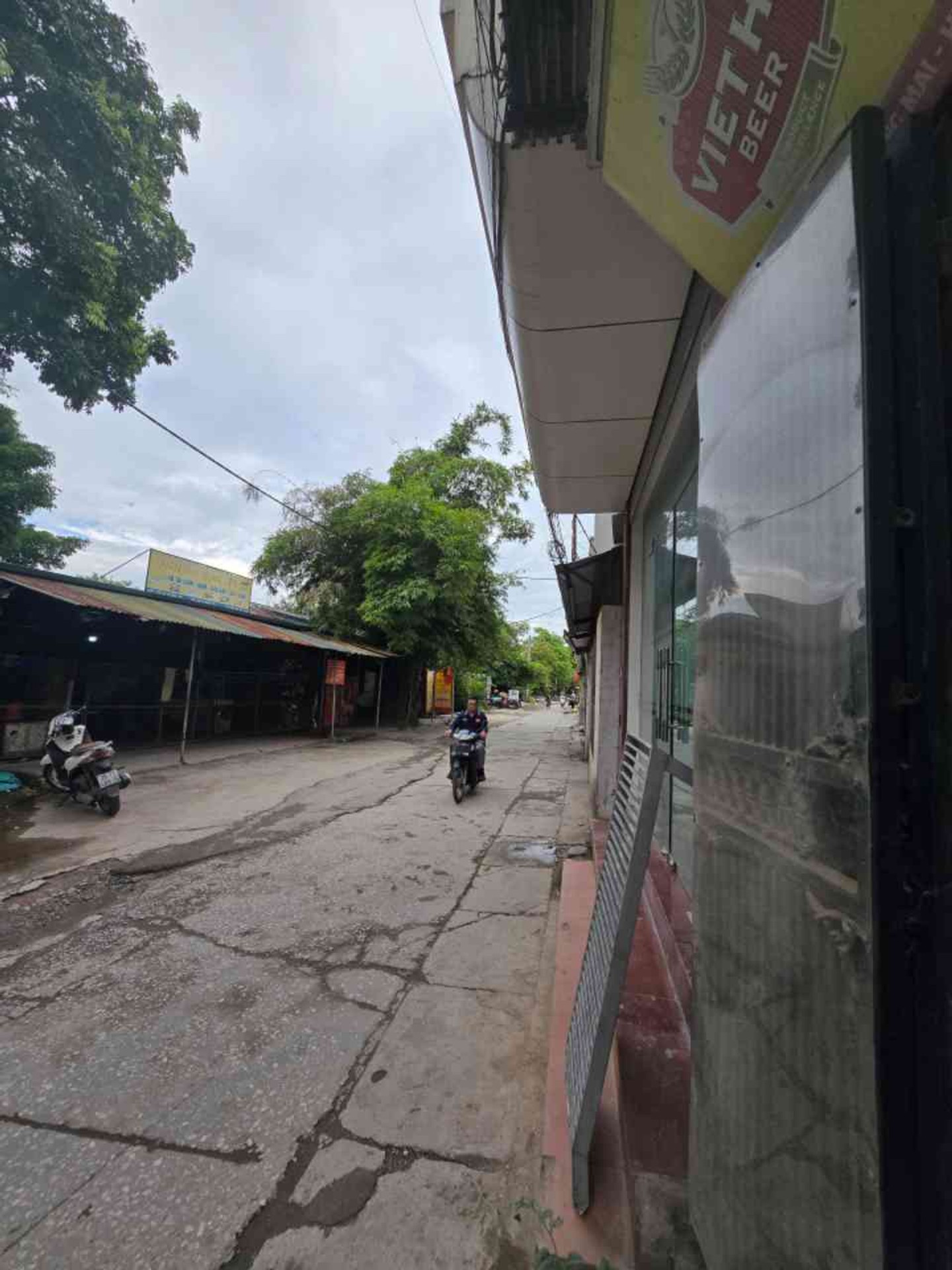 Bán nhà Hưng Phúc - diện tích 50m2 2 tầng - đất tặng nhà - giá 13,3 tỷ