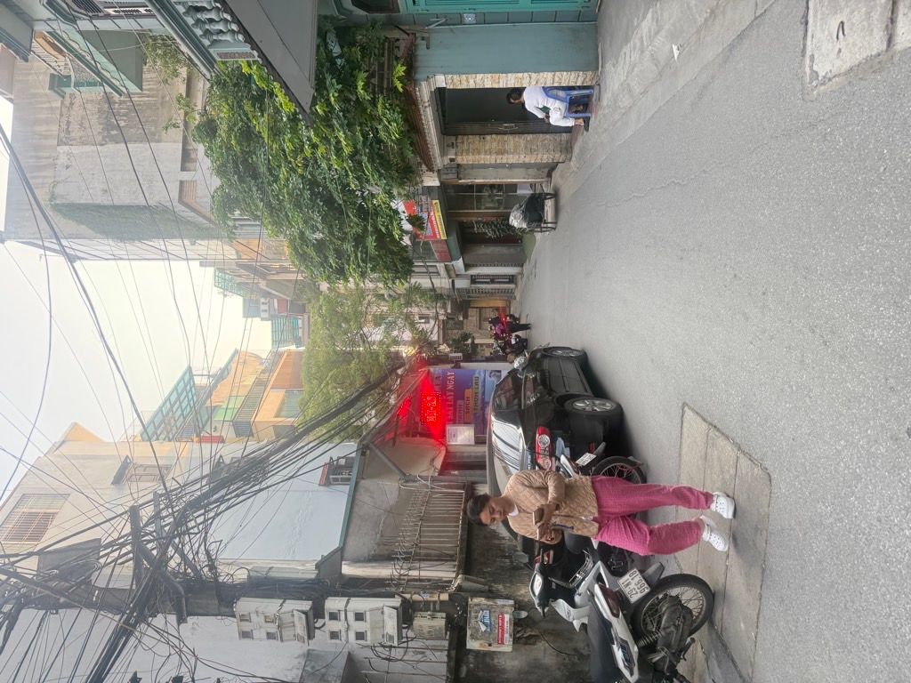 Bán nhà Hoàng Văn Thái - diện tích 106m2 3 tầng - LÔ GÓC - Ô TÔ - KINH DOANH - giá 29,8 tỷ