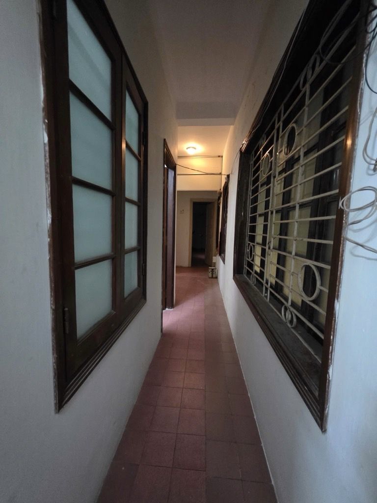 Bán nhà Hoàng Văn Thái - diện tích 106m2 3 tầng - LÔ GÓC - Ô TÔ - KINH DOANH - giá 29,8 tỷ