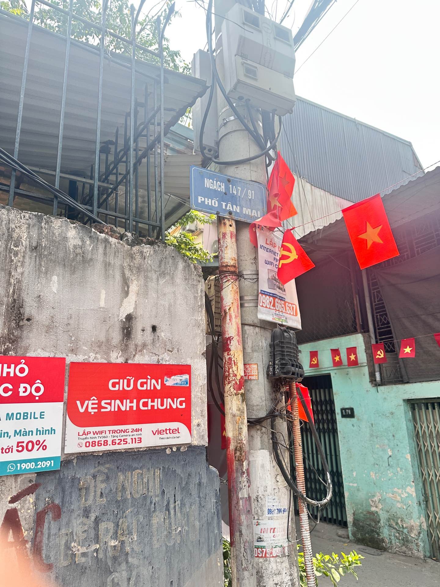 Bán nhà Tân Mai - diện tích 34m2 1 tầng - Ô tô đỗ cửa - giá 3,3 tỷ