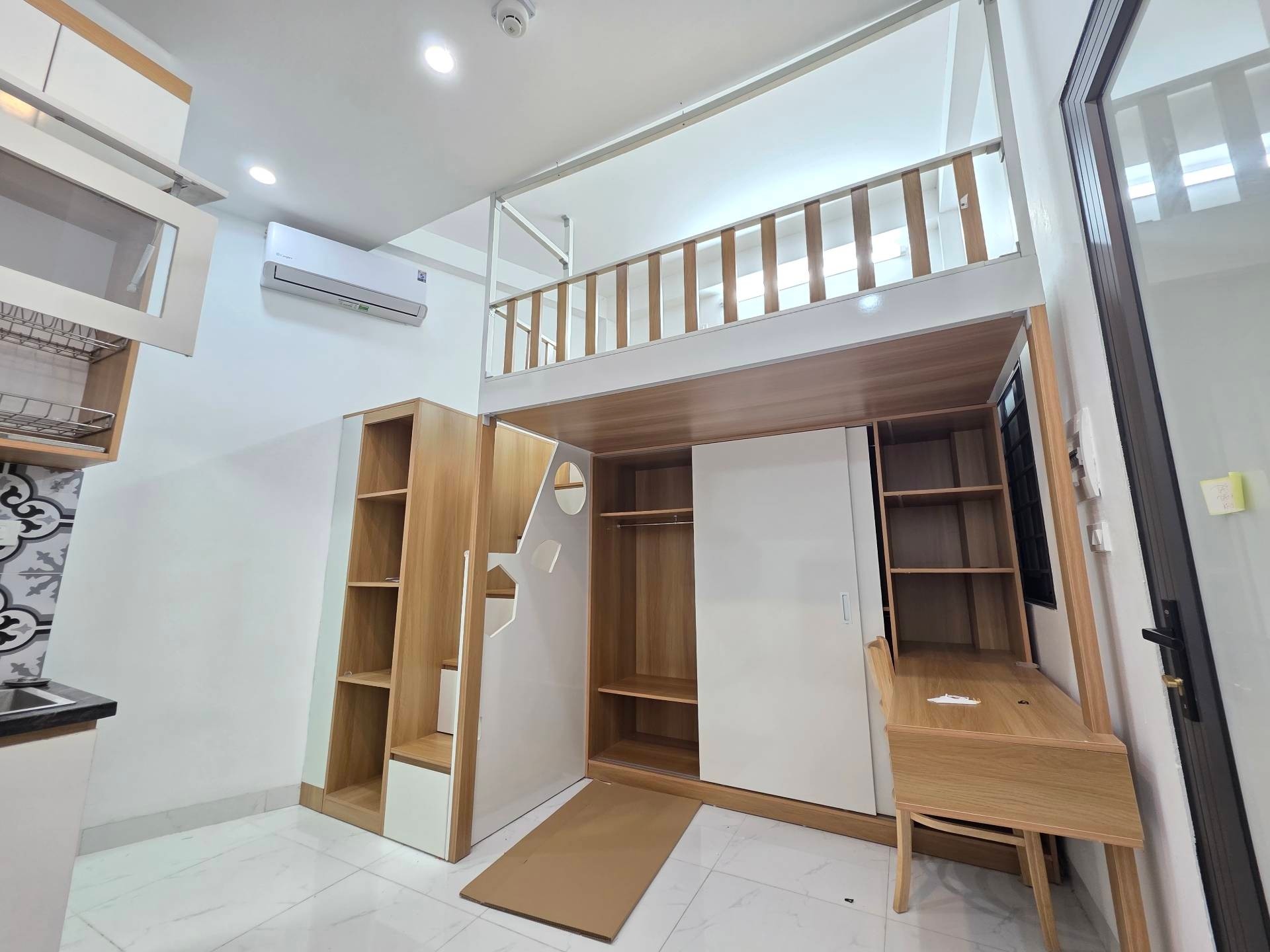Bán nhà Minh Khai - diện tích 37m2 5 tầng - thang máy - giá 9,9 tỷ