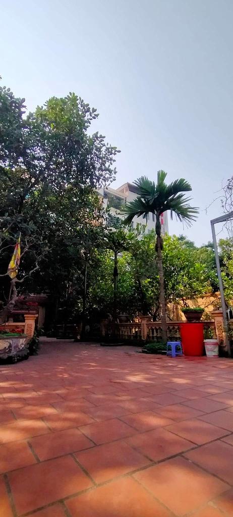 Bán nhà Kim Giang - diện tích 700m2 1 tầng - Biệt thự sân vườn - giá 45 tỷ