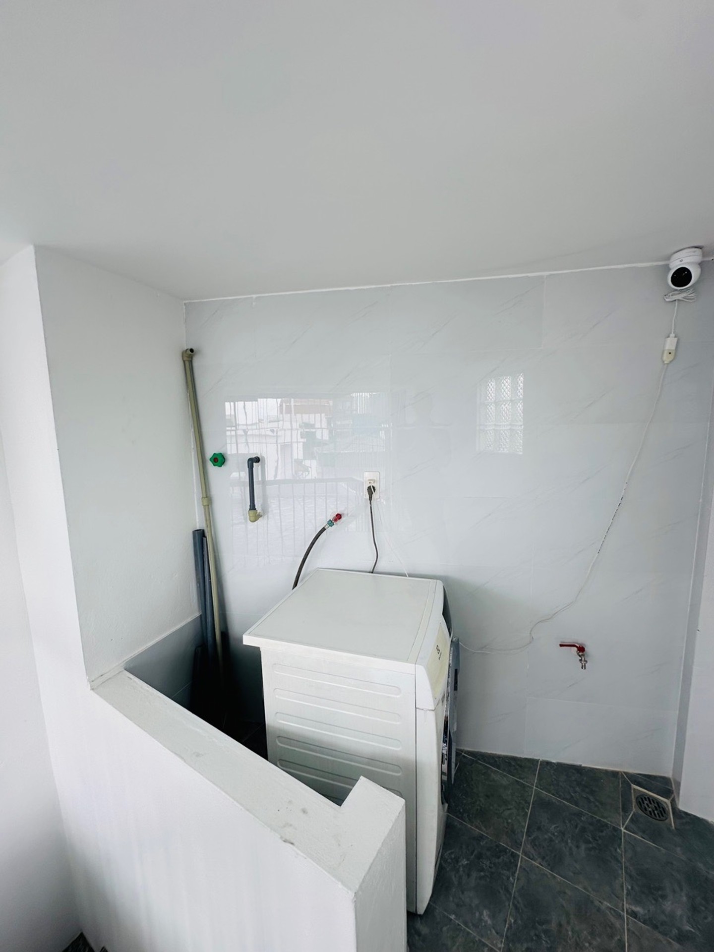 Bán nhà Trần Khát Chân - diện tích 42m2 5 tầng - Nhà đẹp full nội thất - giá 12,8 tỷ
