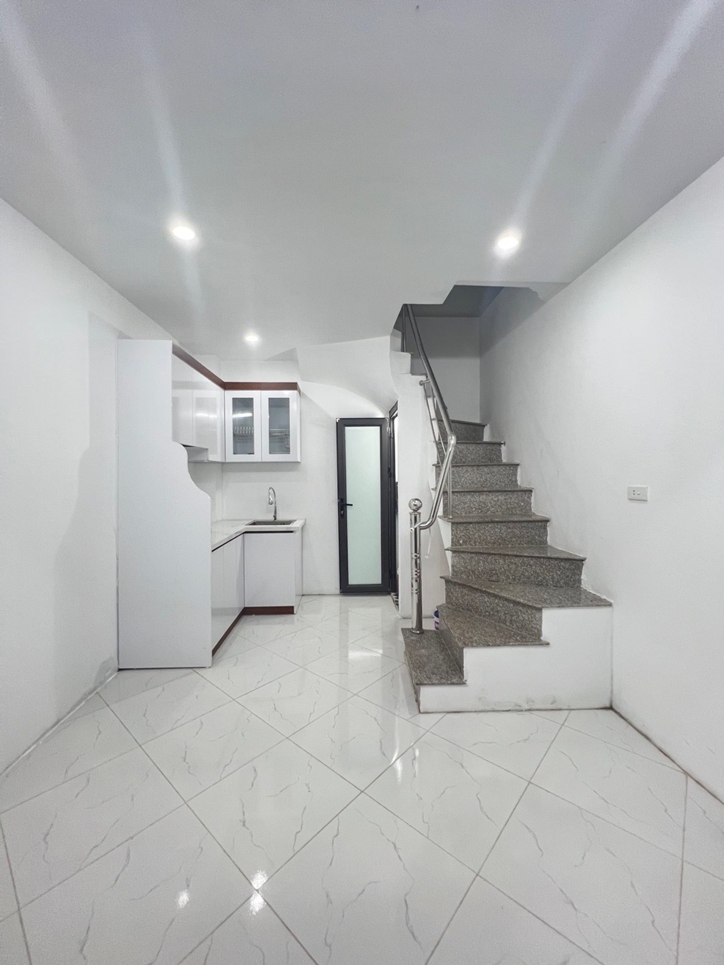 Bán nhà Tân Mai - diện tích 17m2 4 tầng - Nhà Dân Xây - giá 4,1 tỷ