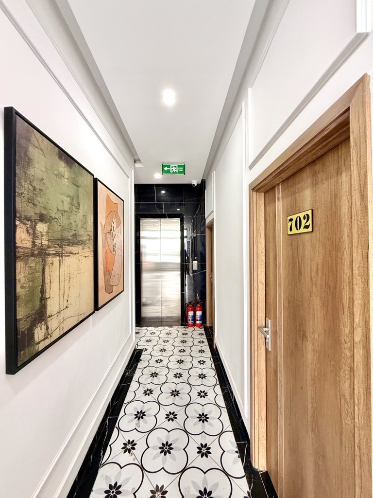 Bán nhà Bùi Xương Trạch - diện tích 153m2 9 tầng - Lô góc 2 mặt thoáng - giá 46 tỷ