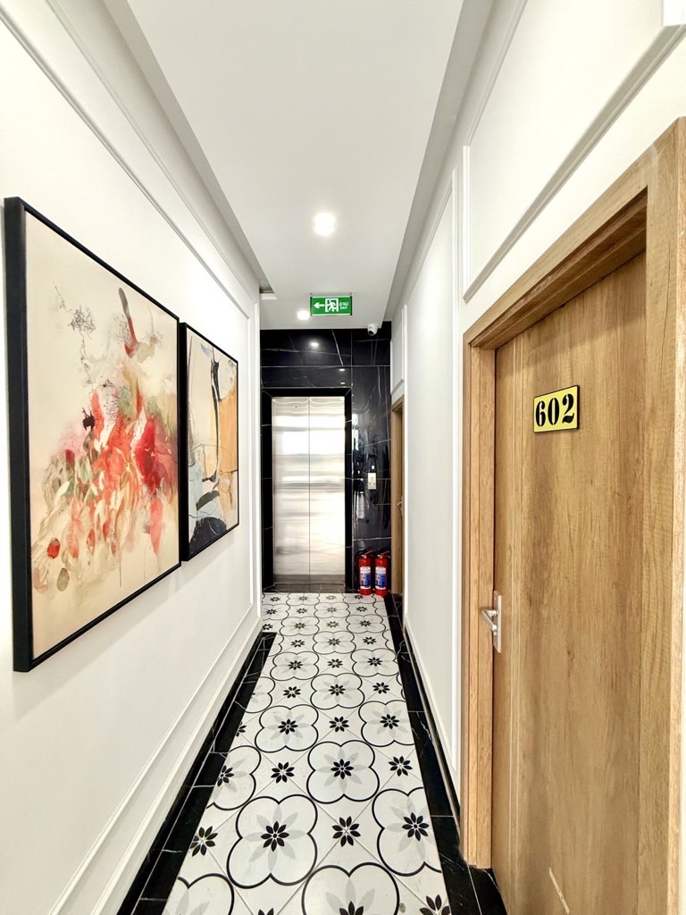 Bán nhà Bùi Xương Trạch - diện tích 153m2 9 tầng - Lô góc 2 mặt thoáng - giá 46 tỷ