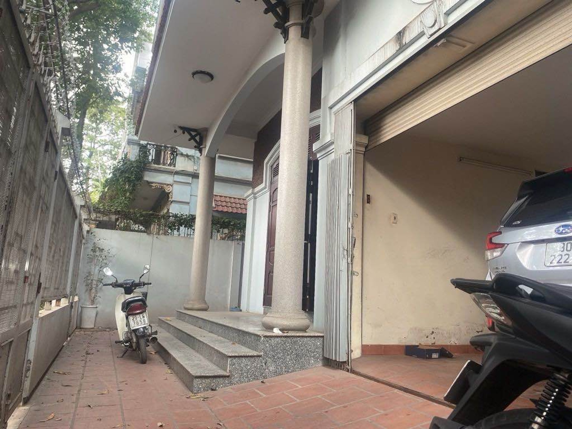 Bán nhà Bắc Linh Đàm - diện tích 180m2 4 tầng - ô tô tránh - giá 48,5 tỷ