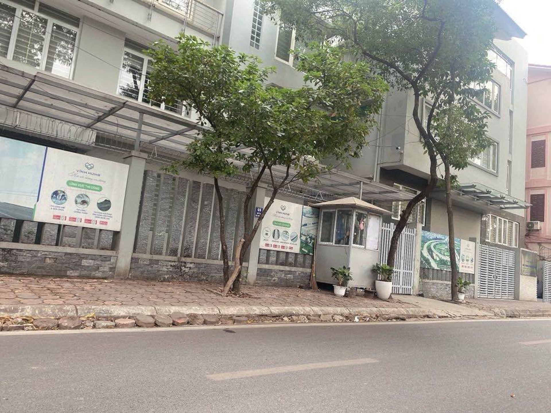 Bán nhà Bắc Linh Đàm - diện tích 180m2 4 tầng - ô tô tránh - giá 48,5 tỷ