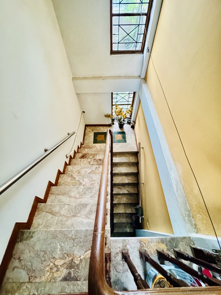 Bán nhà Phương Mai - diện tích 53m2 4 tầng - ô tô tránh - giá 27,2 tỷ