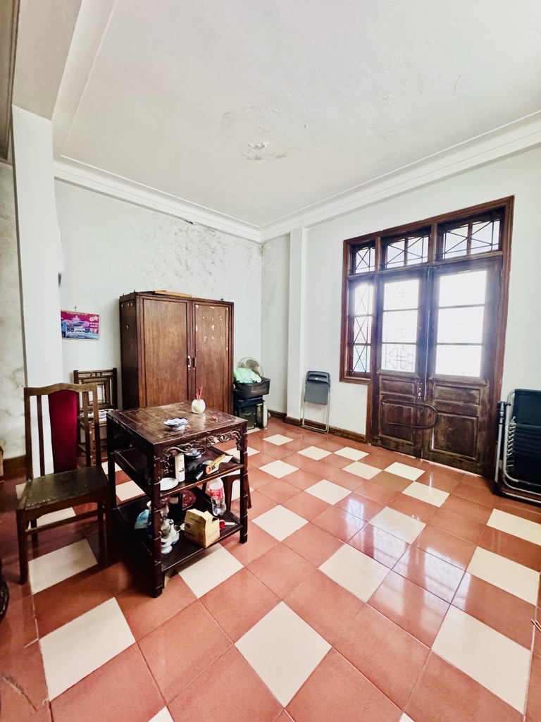 Bán nhà Phương Mai - diện tích 53m2 4 tầng - ô tô tránh - giá 27,2 tỷ