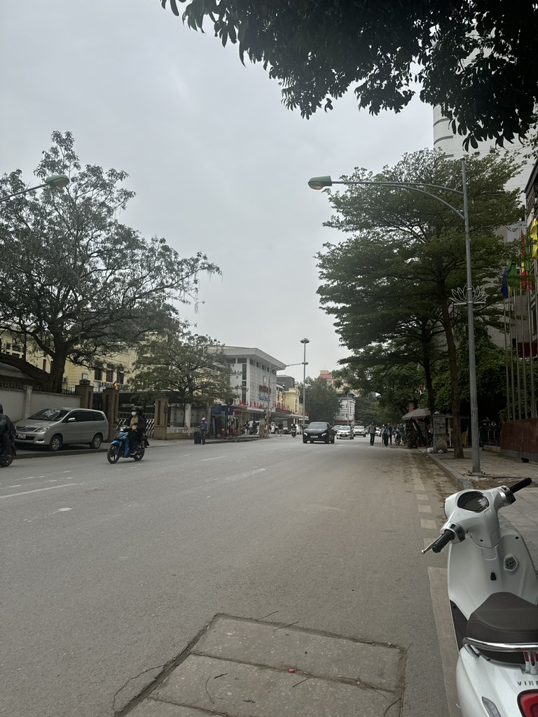 Bán nhà Lê Duẩn - diện tích 228m2 2 tầng - Lô góc, 3 mặt thoáng - giá 76 tỷ