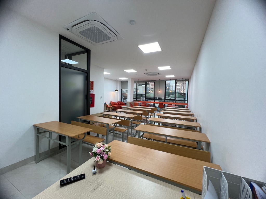 Bán nhà Khuất Duy Tiến - diện tích 64m2 9 tầng - Ô tô tránh - giá 42 tỷ