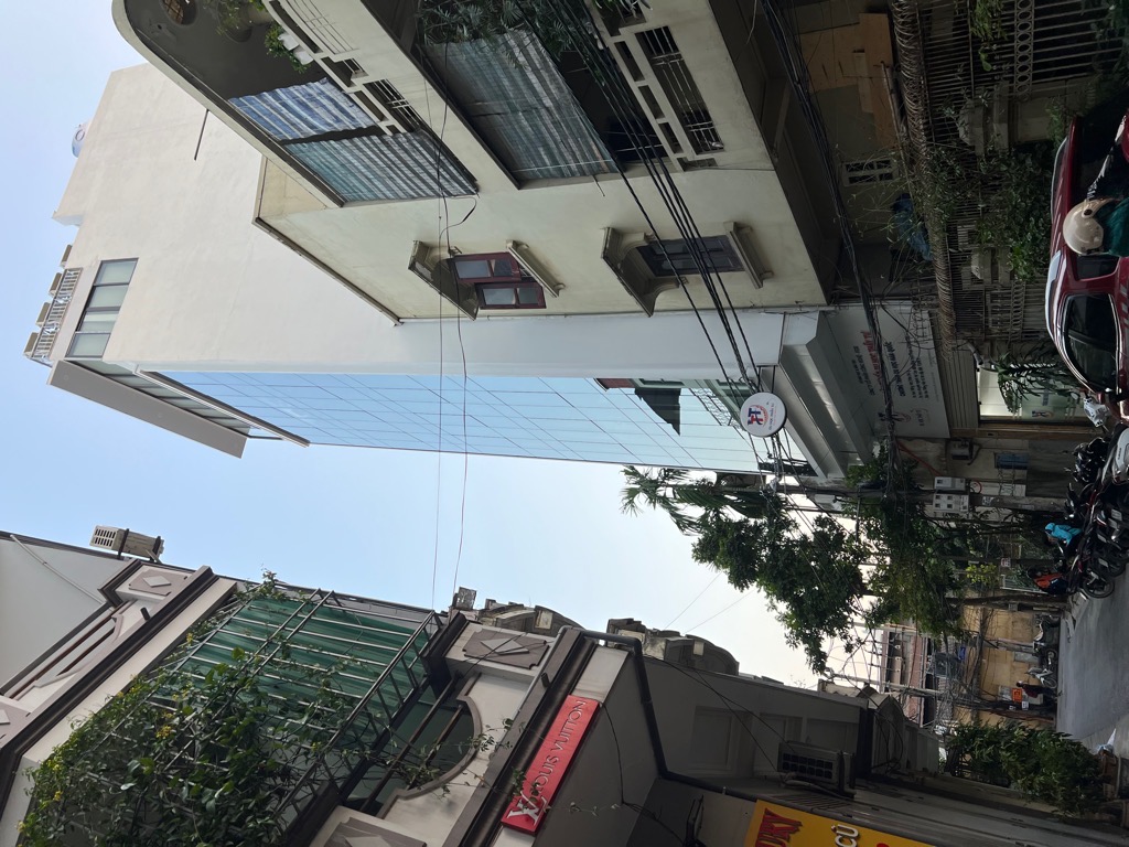 Bán nhà Khuất Duy Tiến - diện tích 64m2 9 tầng - Ô tô tránh - giá 42 tỷ