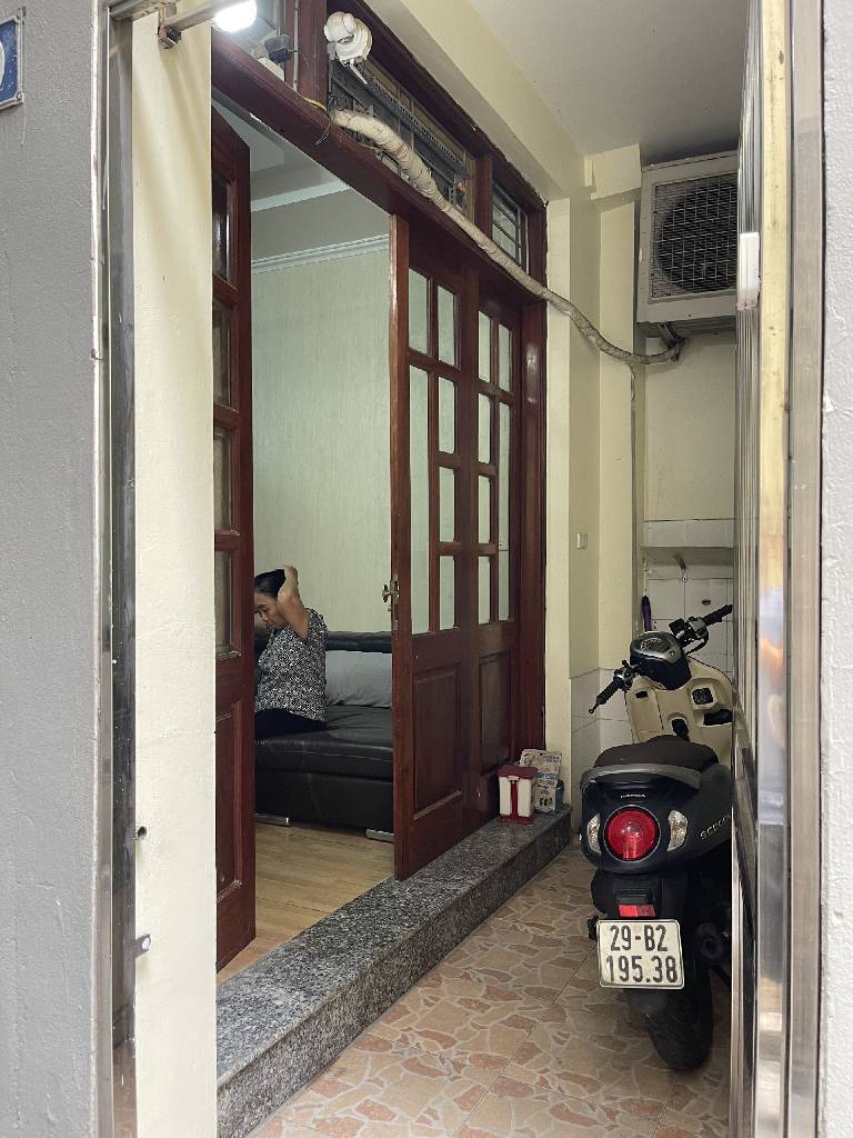 Bán nhà Hòa Bình 4 - diện tích 59m2 4 tầng - Ô Tô CÁCH 3M - giá 9,3 tỷ