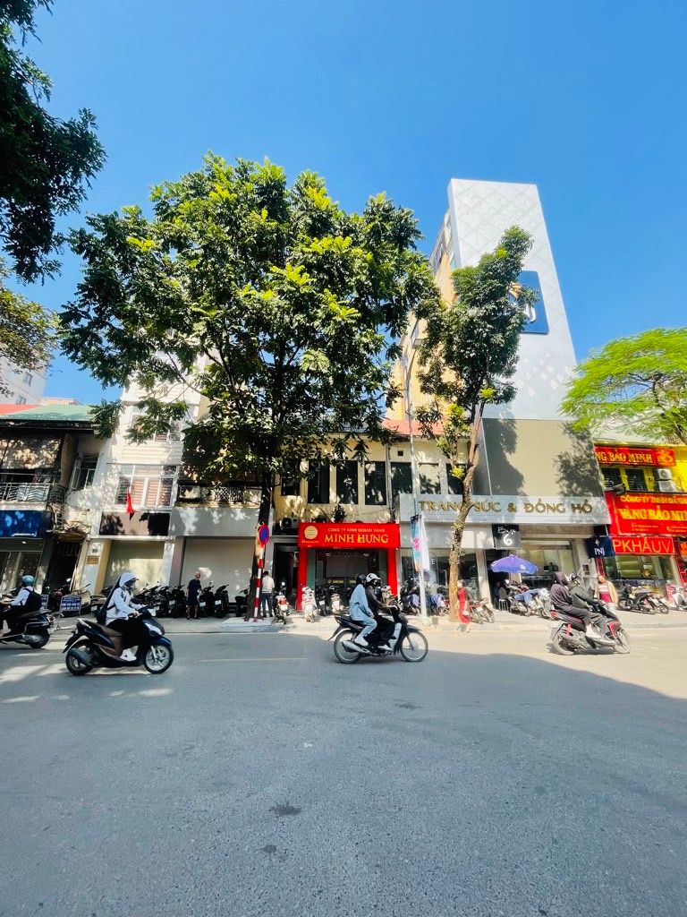 Bán nhà Trần Nhân Tông - diện tích 26m2 1 tầng - Căn hộ tập thể - giá 9,6 tỷ