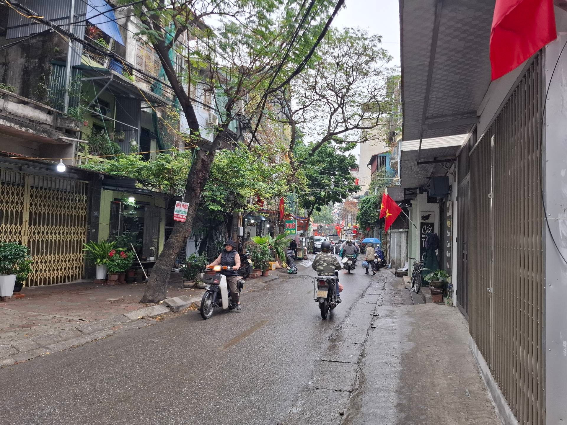 Bán nhà Nguyễn Chính - diện tích 14m2 4 tầng - Lô góc, kinh doanh - giá 2,8 tỷ