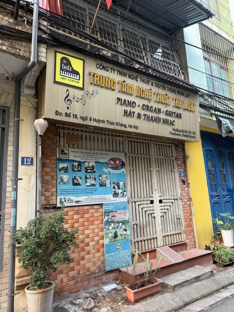 Bán nhà Huỳnh Thúc Kháng - diện tích 52m2 2 tầng - Ô TÔ TRÁNH - giá 25 tỷ