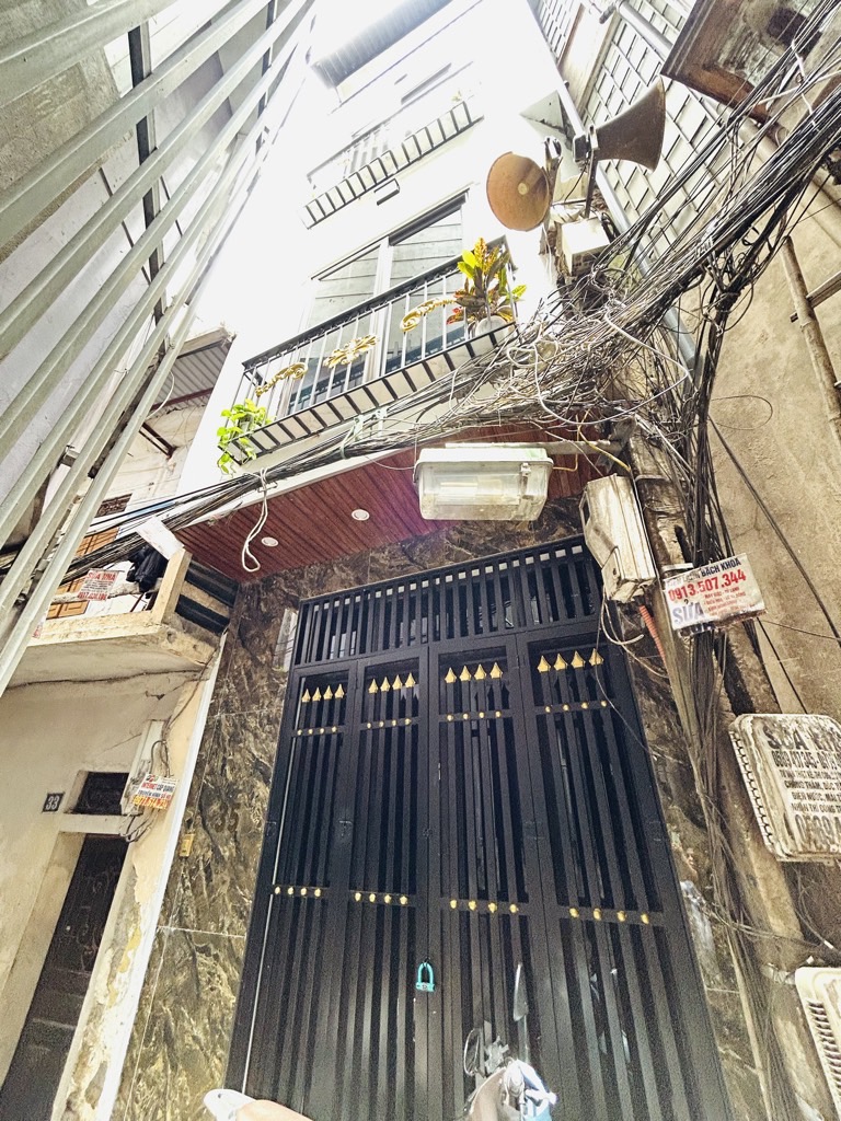 Bán nhà Ngõ Thông Phong - diện tích 40m2 4 tầng - Mặt ngách gần phố - giá 8,9 tỷ