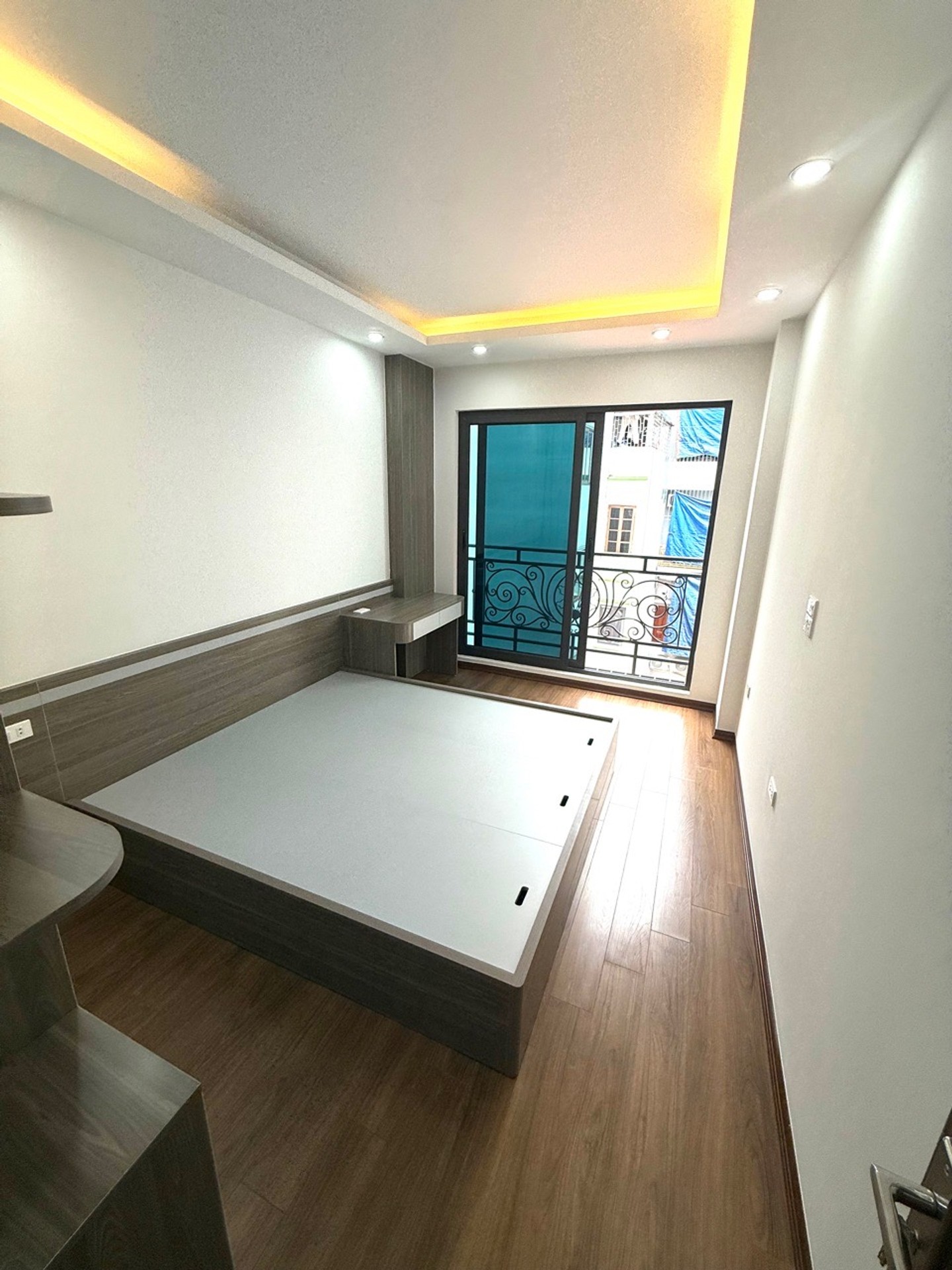 Bán nhà Dương Văn Bé - diện tích 30m2 5 tầng - Thang máy - giá 11,8 tỷ