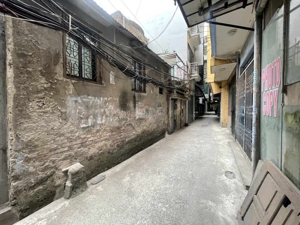 Bán nhà Tân Mai - diện tích 115m2 3 tầng - Mặt phố, 2 mặt ngõ - giá 31,8 tỷ