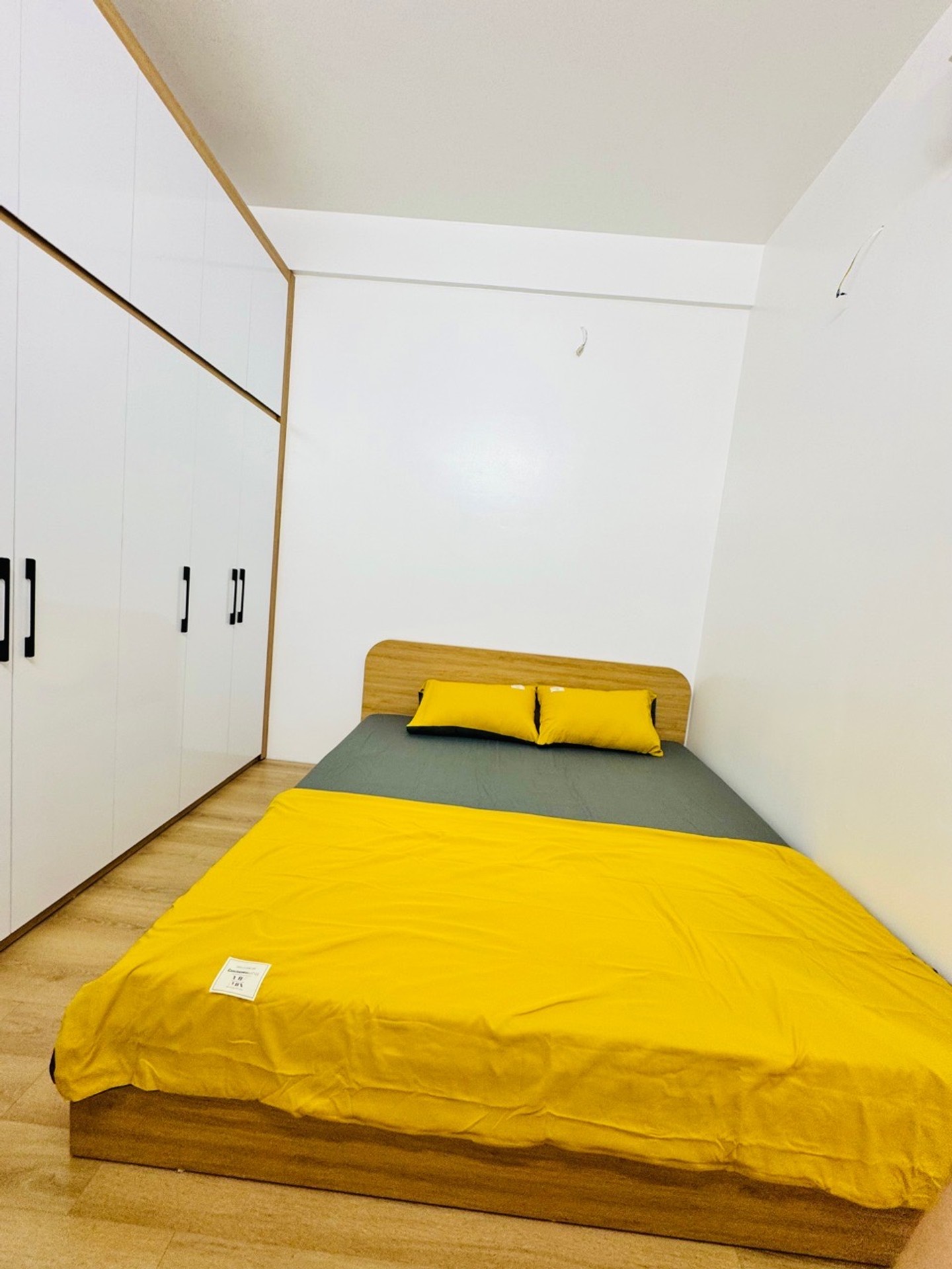 Bán nhà Giải Phóng - diện tích 35m2 7 tầng - Căn hộ chung cư sổ đỏ riêng lâu dài - giá 2,9 tỷ