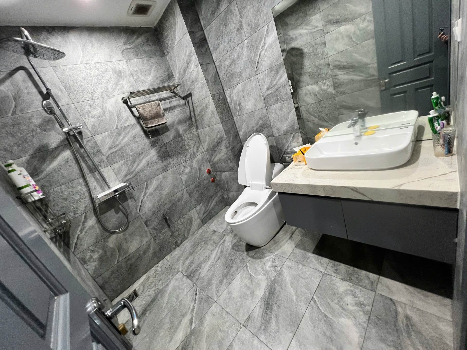 Bán nhà Bùi Huy Bích - diện tích 90m2 7 tầng - Phân lô liền kề - giá 36 tỷ